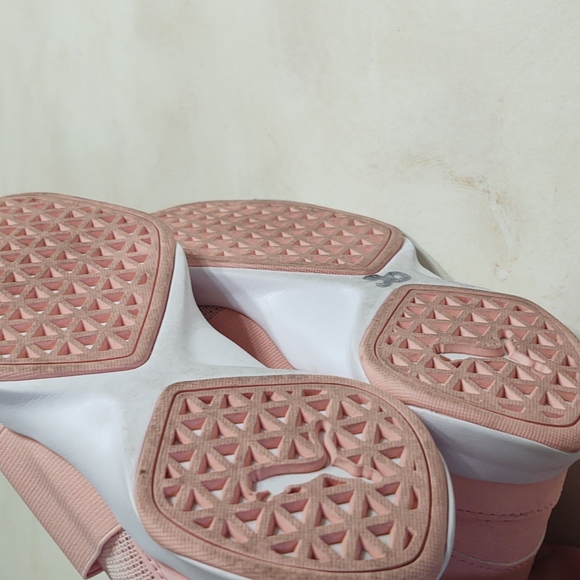 Puma Soft Foam Sneakers - Picture 4 of 5